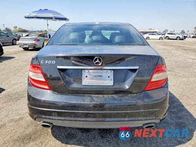 Zdjęcie 6 z 13 samochodu: 2011 MERCEDES-BENZ C 300 VIN:WDDGF5EB1BA424133 - miniatura