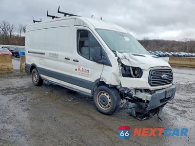 Czwarte zdjęcie samochodu z boku: 2018 FORD TRANSIT 150 UTILITY / SERVICE VAN VIN:1FTYE2CM4JKA85591 - miniatura
