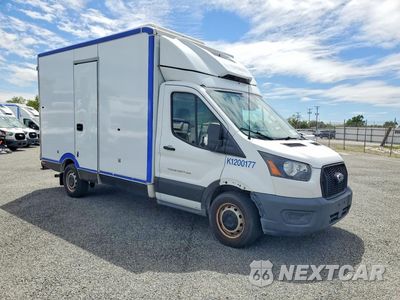 Czwarte zdjęcie samochodu z boku: 2020 FORD TRANSIT DELIVERY TRUCK VIN:1FDBW5Z88LKB30321 - miniatura
