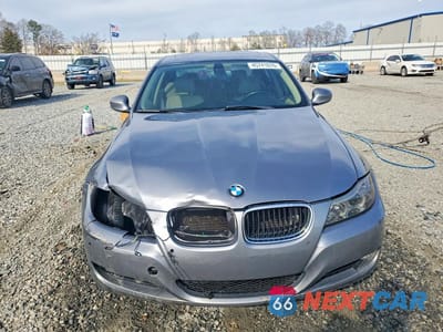 Piąte zdjęcie samochodu w środku: 2011 BMW 328 I VIN:WBAPH7C54BE850109 - miniatura