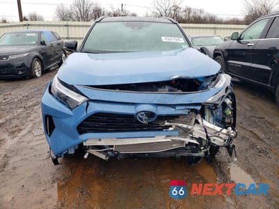 Piąte zdjęcie samochodu w środku: 2024 TOYOTA RAV4 HYBRID XSE VIN:4T3E6RFV8RU167582 - miniatura