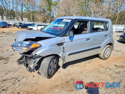 2010 KIA SOUL BASE KNDJT2A18A7106090 - główne zdjęcie licytacji z USA - miniatura