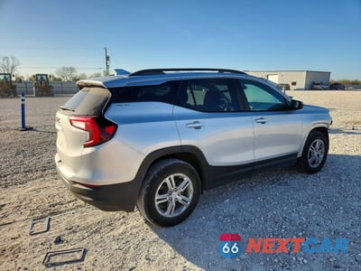 Trzecie zdjęcie samochodu z tyłu: 2022 GMC TERRAIN SLE VIN:3GKALMEV8NL143235 - miniatura