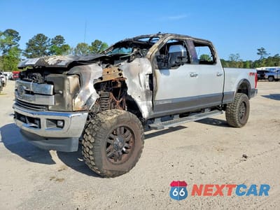 Drugie zdjęcie samochodu z przodu: 2017 FORD F250 SUPER DUTY VIN:1FT7W2BT0HEF06023 - miniatura