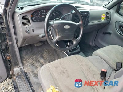 Zdjęcie 8 z 11 samochodu: 2002 FORD RANGER VIN:1FTYR10U62TA10437 - miniatura