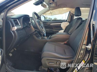 Zdjęcie 7 z 13 samochodu: 2018 TOYOTA HIGHLANDER LE PLUS VIN:5TDZZRFH1JS240252 - miniatura