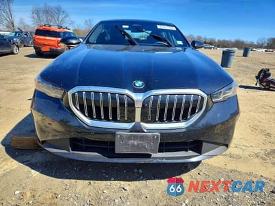 Piąte zdjęcie samochodu w środku: 2024 BMW 530 XI VIN:WBA53FJ05RCT03945 - miniatura