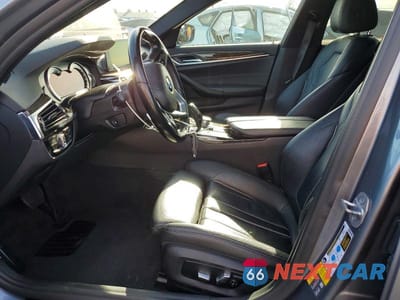 Zdjęcie 7 z 13 samochodu: 2018 BMW 530E VIN:WBAJA9C56JB249533 - miniatura