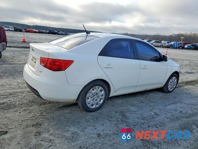 Trzecie zdjęcie samochodu z tyłu: 2010 KIA FORTE EX VIN:KNAFU4A21A5054883 - miniatura