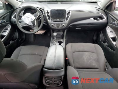 Zdjęcie 8 z 13 samochodu: 2023 CHEVROLET MALIBU LT VIN:1G1ZD5ST4PF228518 - miniatura
