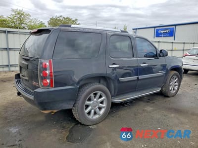 Trzecie zdjęcie samochodu z tyłu: 2008 GMC YUKON DENALI VIN:1GKFK63818J143591 - miniatura