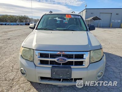 Piąte zdjęcie samochodu w środku: 2008 FORD ESCAPE XLT VIN:1FMCU03138KE21454 - miniatura