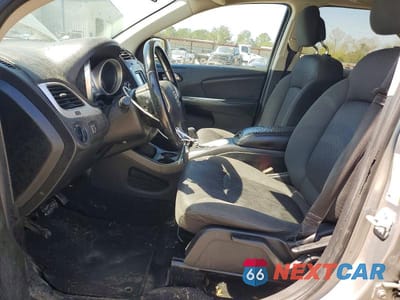 Zdjęcie 7 z 12 samochodu: 2018 DODGE JOURNEY SE VIN:3C4PDCAB9JT157566 - miniatura