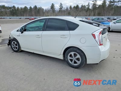 Drugie zdjęcie samochodu z przodu: 2015 TOYOTA PRIUS TWO VIN:JTDKN3DU9F0472330 - miniatura