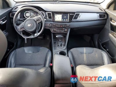Zdjęcie 8 z 13 samochodu: 2017 KIA NIRO EX VIN:KNDCC3LC6H5052078 - miniatura