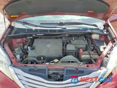 Zdjęcie 12 z 13 samochodu: 2015 TOYOTA SIENNA VIN:5TDYK3DC3FS685040 - miniatura