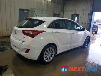 Trzecie zdjęcie samochodu z tyłu: 2016 HYUNDAI ELANTRA GT BASE VIN:KMHD35LH5GU268533 - miniatura