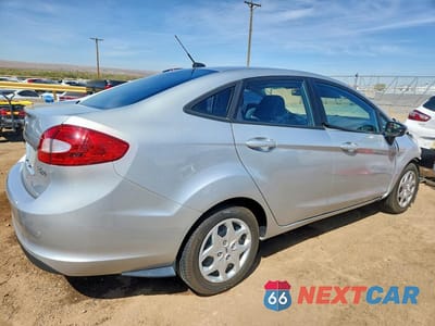 Trzecie zdjęcie samochodu z tyłu: 2013 FORD FIESTA SE VIN:3FADP4BJ7DM172447 - miniatura