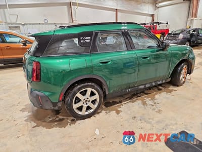 Trzecie zdjęcie samochodu z tyłu: 2025 MINI COUNTRYMAN S ALL4 VIN:WMZ23GA0XS7P69705 - miniatura