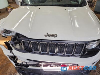 Zdjęcie 11 z 11 samochodu: 2020 JEEP RENEGADE LATITUDE VIN:ZACNJABB0LPL93162 - miniatura