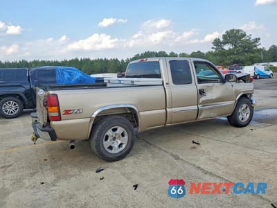 Trzecie zdjęcie samochodu z tyłu: 2004 GMC NEW SIERRA K1500 VIN:2GTEK19T941295404 - miniatura