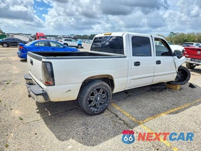 Trzecie zdjęcie samochodu z tyłu: 2006 GMC NEW SIERRA C1500 VIN:2GTEC13Z461343064 - miniatura