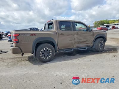 Trzecie zdjęcie samochodu z tyłu: 2024 NISSAN FRONTIER PRO-4X VIN:1N6ED1EK7RN645655 - miniatura