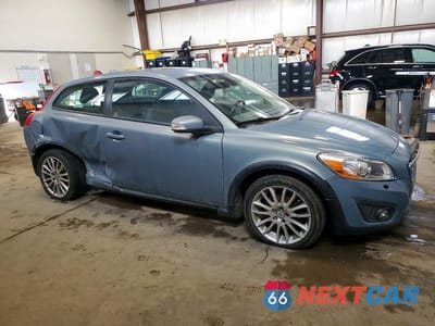 Czwarte zdjęcie samochodu z boku: 2012 VOLVO C30 T5 VIN:YV1672MK7C2285148 - miniatura