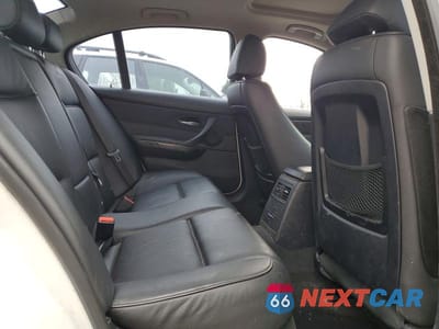 Zdjęcie 10 z 13 samochodu: 2006 BMW 330 I VIN:WBAVB33526KS32375 - miniatura