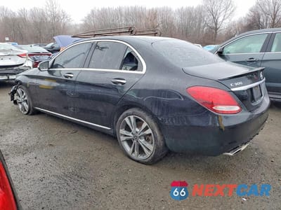 Drugie zdjęcie samochodu z przodu: 2018 MERCEDES-BENZ C 300 4MATIC VIN:55SWF4KB9JU279335 - miniatura