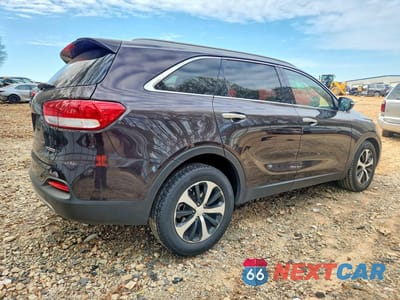 Trzecie zdjęcie samochodu z tyłu: 2016 KIA SORENTO EX VIN:5XYPH4A14GG025283 - miniatura