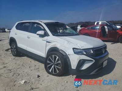 Czwarte zdjęcie samochodu z boku: 2024 VOLKSWAGEN TAOS SE VIN:3VVSX7B26RM076247 - miniatura