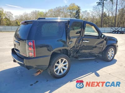Trzecie zdjęcie samochodu z tyłu: 2008 GMC YUKON DENALI VIN:1GKEC63868J191712 - miniatura