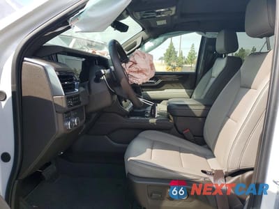 Zdjęcie 7 z 13 samochodu: 2025 GMC YUKON XL ELEVATION VIN:1GKS2GRD2SR366580 - miniatura