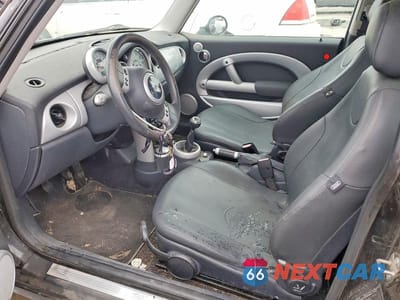 Zdjęcie 7 z 12 samochodu: 2003 MINI COOPER VIN:WMWRC33403TC39761 - miniatura