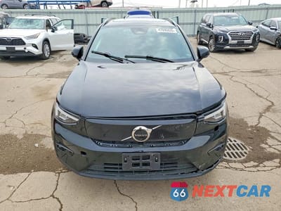 Piąte zdjęcie samochodu w środku: 2023 VOLVO XC40 RECHARGE ULTIMATE VIN:YV4ED3UM9P2002527 - miniatura