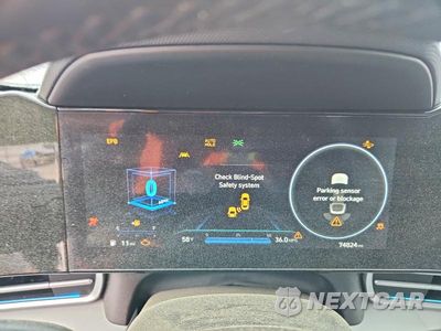 Zdjęcie 9 z 13 samochodu: 2023 HYUNDAI ELANTRA LIMITED VIN:KMHLP4AG7PU500716 - miniatura