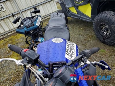 Piąte zdjęcie samochodu w środku: 2001 YAMAHA FZS10 VIN:JYARN07E21A002169 - miniatura