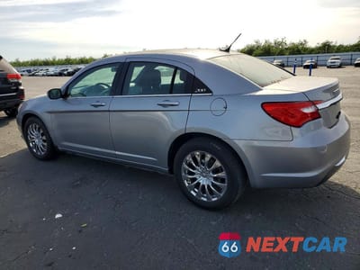 Drugie zdjęcie samochodu z przodu: 2014 CHRYSLER 200 LX VIN:1C3CCBAB6EN123199 - miniatura