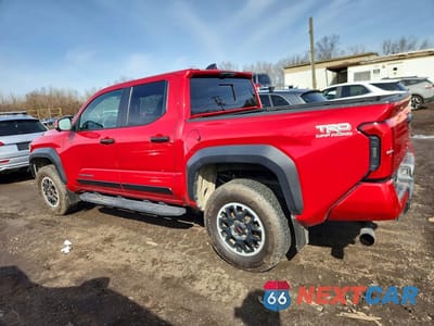 Drugie zdjęcie samochodu z przodu: 2024 TOYOTA TACOMA TRD OFF-ROAD VIN:3TYLB5JN3RT039310 - miniatura