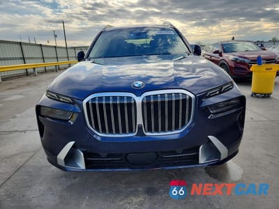 Piąte zdjęcie samochodu w środku: 2023 BMW X7 XDRIVE40I VIN:5UX23EM06P9N44059 - miniatura