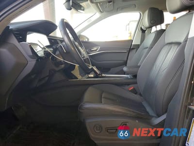 Zdjęcie 7 z 13 samochodu: 2024 AUDI Q8 E-TRON PREMIUM PLUS VIN:WA15AAGE1RB045535 - miniatura