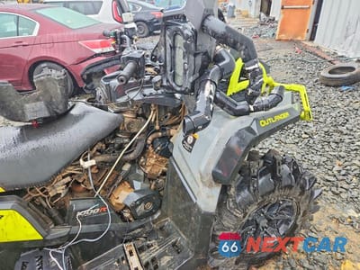 Piąte zdjęcie samochodu w środku: 2021 CAN-AM OUTLANDER ATV VIN:3JBLWAX48MJ002516 - miniatura