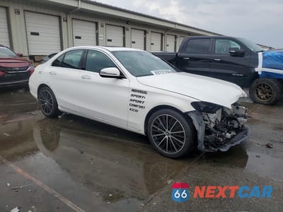 Czwarte zdjęcie samochodu z boku: 2020 MERCEDES-BENZ C 300 VIN:WDDWF8DB2LR543987 - miniatura