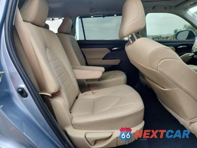 Zdjęcie 11 z 14 samochodu: 2020 TOYOTA HIGHLANDER XLE VIN:5TDGZRAHXLS005348 - miniatura