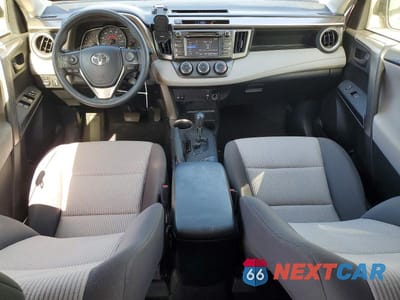 Zdjęcie 8 z 13 samochodu: 2015 TOYOTA RAV4 LE VIN:JTMZFREV6FD077858 - miniatura