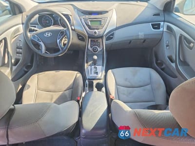 Zdjęcie 8 z 12 samochodu: 2013 HYUNDAI ELANTRA VIN:KMHDH4AE0DU497878 - miniatura