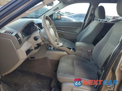 Zdjęcie 7 z 13 samochodu: 2006 JEEP GRAND CHEROKEE LAREDO VIN:1J4HS48N76C285446 - miniatura