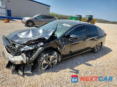 2018 HONDA CLARITY TOURING JHMZC5F36JC001200 - główne zdjęcie licytacji z USA - miniatura
