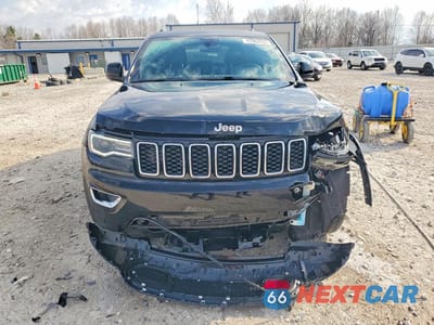 Piąte zdjęcie samochodu w środku: 2020 JEEP GRAND CHEROKEE LAREDO VIN:1C4RJFAG1LC100761 - miniatura